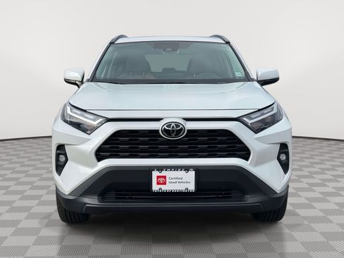 Used 2023 Toyota RAV4 XLE Premium image 2