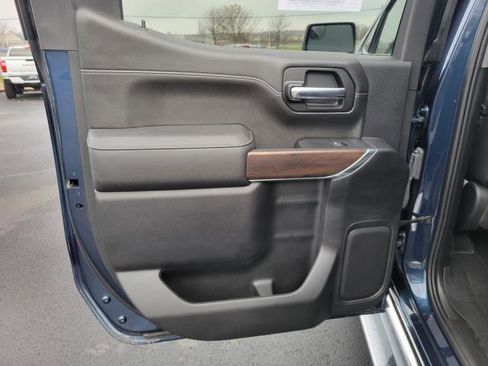 Certified 2022 GMC Sierra 1500 SLT w/ SLT Convenience Package image 12