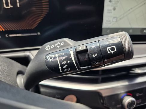Used 2024 Kia Sorento S FWD image 28