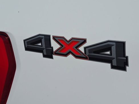 Used 2021 Ford F150 Lariat w/ Equipment Group 502A High image 16