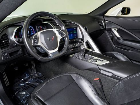 Used 2018 Chevrolet Corvette Stingray Coupe w/ Battery Protection Package image 21