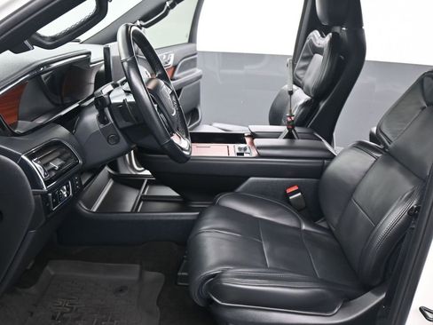 Used 2024 Lincoln Navigator L Reserve AWD/4WD image 19