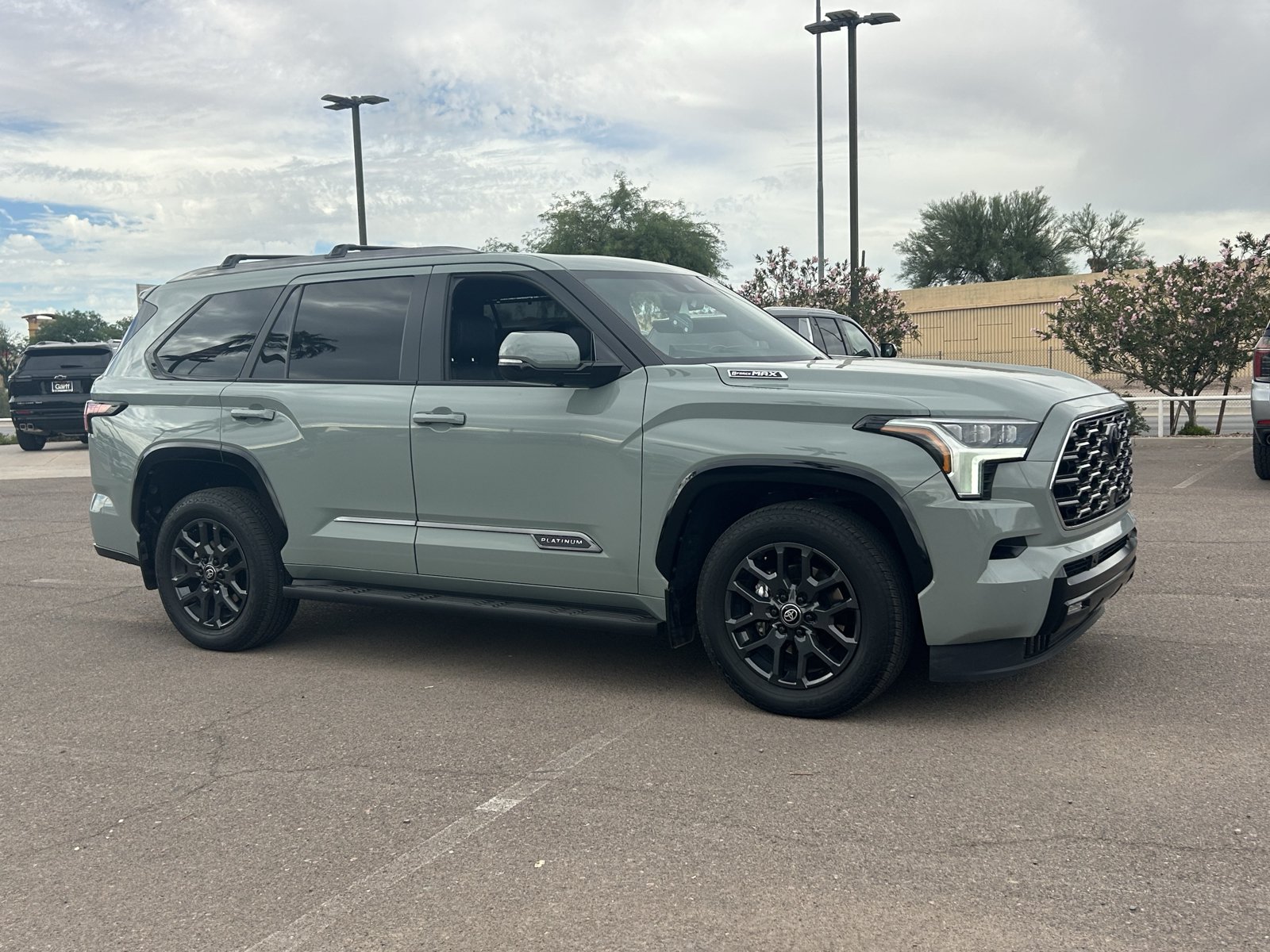 Used 2025 Toyota Sequoia Platinum AWD/4WD image 7