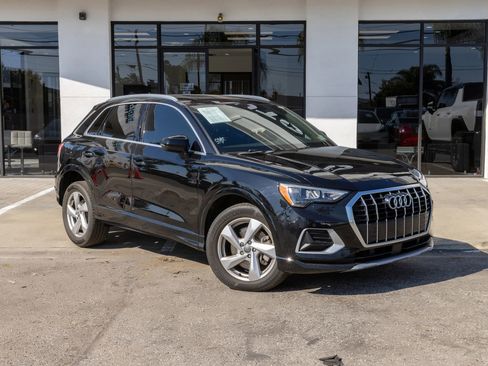 Used 2019 Audi Q3 2.0T Premium w/ Convenience Package image 4