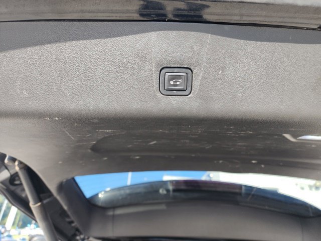Used 2019 Chevrolet Traverse RS FWD image 40