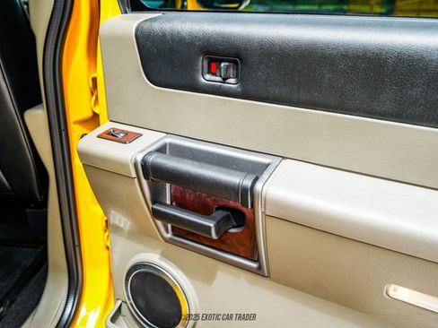 Used 2003 HUMMER H2 w/ Preferred Equipment Group image 68