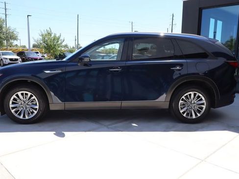 Used 2024 MAZDA CX-90 Plug-In Hybrid w/ Preferred AWD/4WD image 7