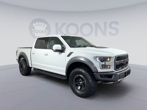 Used 2017 Ford F150 Raptor w/ Equipment Group 802A Luxury AWD/4WD image 8