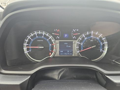 Used 2017 Toyota 4Runner SR5 image 11