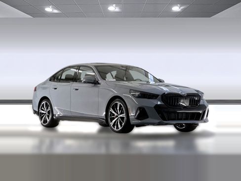 New 2026 BMW 530i w/ M Sport Package image 6