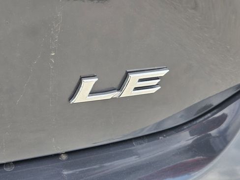 Used 2025 Toyota Camry LE FWD image 10