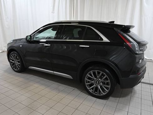 Used 2020 Cadillac XT4 Premium Luxury w/ LPO, Midnight Sport Package AWD/4WD image 10
