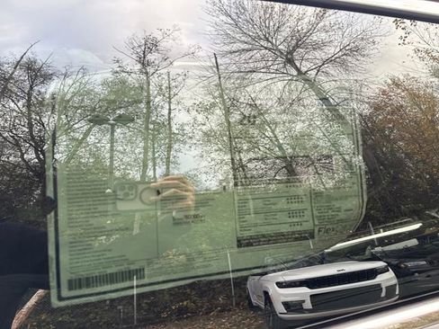 New 2026 Chrysler Pacifica Select image 31