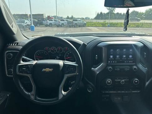 Used 2022 Chevrolet Silverado 2500 LT w/ Convenience Package AWD/4WD image 9