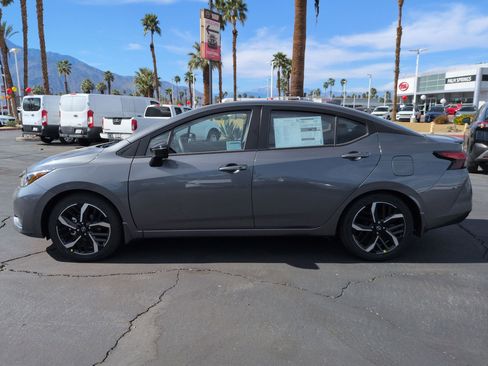 New 2025 Nissan Versa SR w/ Trunk Package image 2