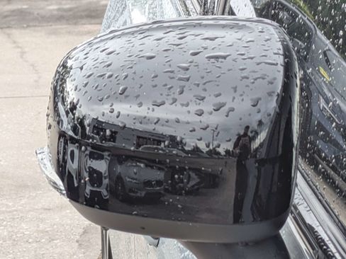 Used 2024 Volvo XC60 B5 Plus w/ Protection Package Premier AWD/4WD image 12