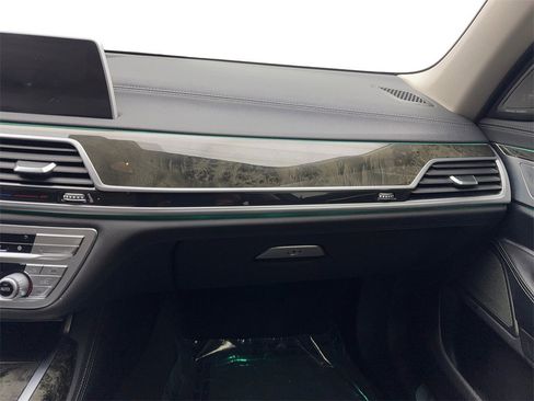 Used 2022 BMW 740i 740i NAV,CAM,PANO,HTD STS,BLIN image 58