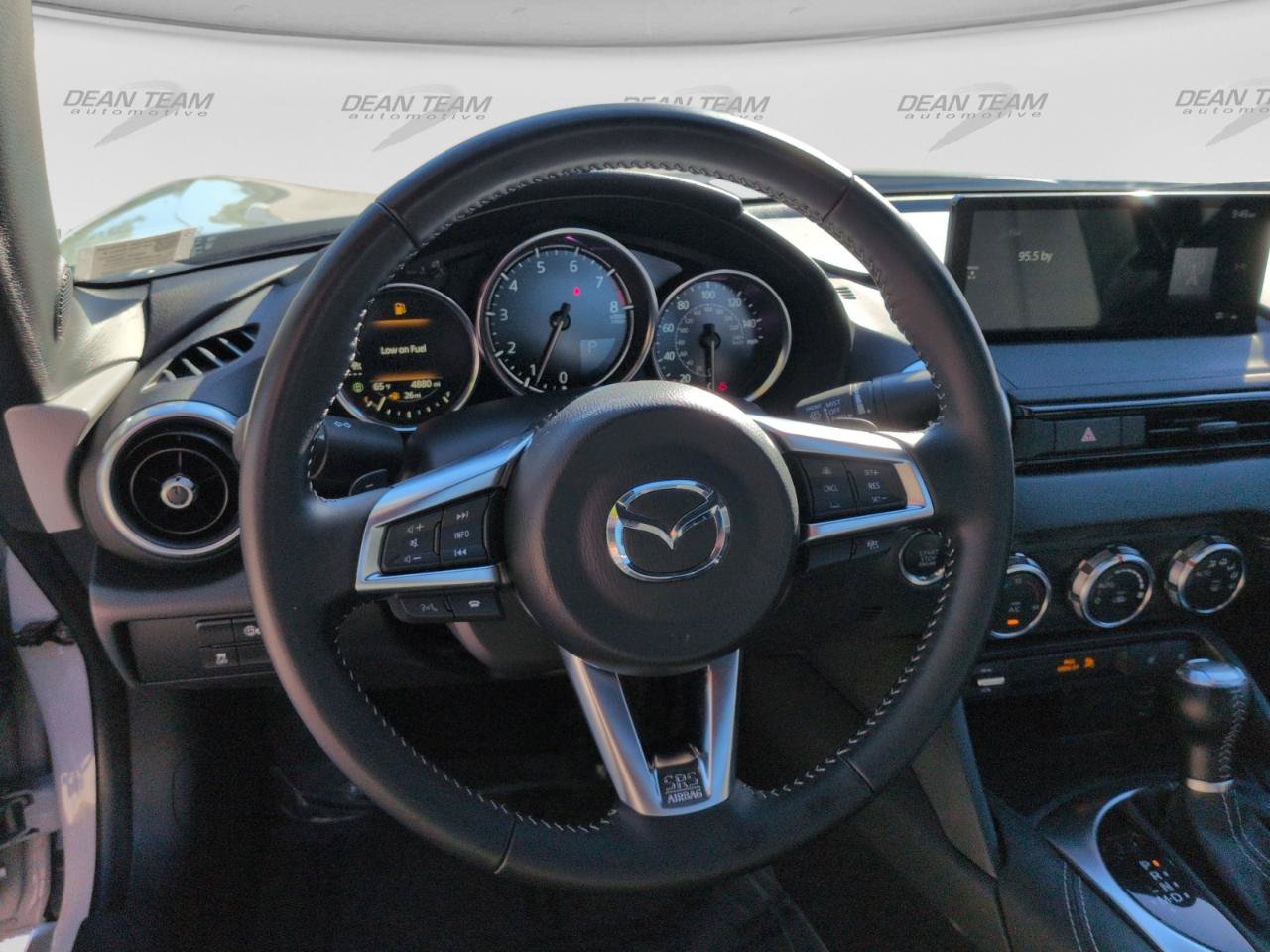 Used 2026 MAZDA MX-5 Miata RF Grand Touring RWD image 17