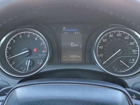Used 2024 Toyota Camry SE FWD image 16