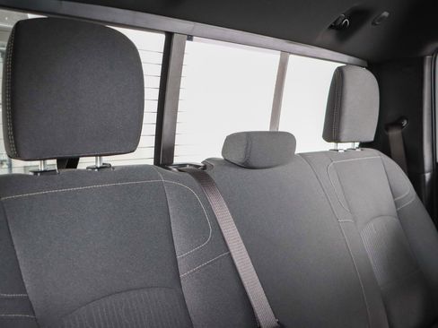 Used 2024 RAM 2500 Tradesman w/ Chrome Appearance Group image 28