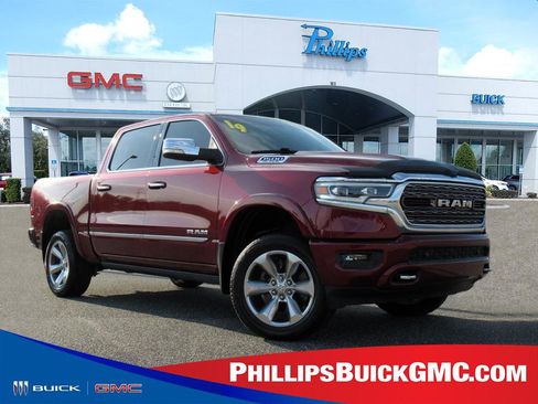 Used 2019 RAM 1500 Limited image 1