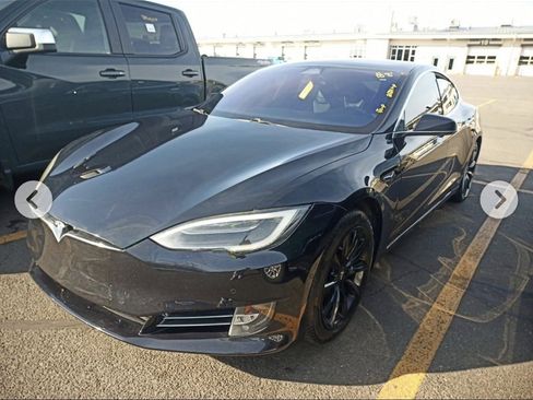 Used 2017 Tesla Model S 75D image 2