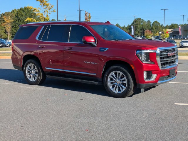 Used 2022 GMC Yukon SLT w/ SLT Premium Package AWD/4WD image 2