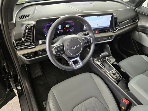 Used 2025 Kia Sportage X-Line w/ Premium Package image 17