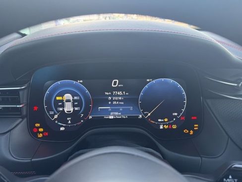 Used 2023 Maserati Grecale Modena image 11