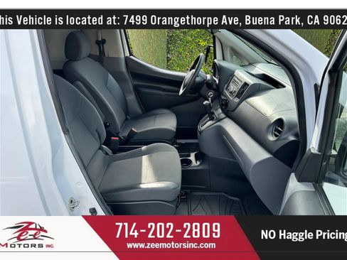 Used 2017 Nissan NV200 S w/ Back Door Glass Package image 20