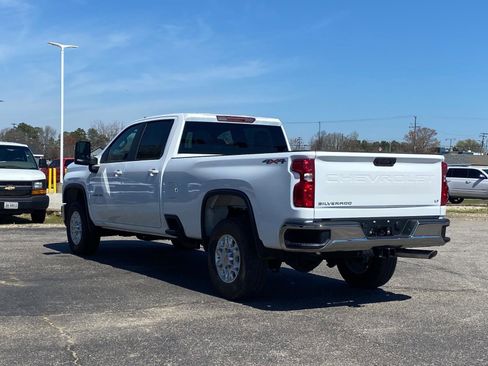 New 2026 Chevrolet Silverado 3500 LT w/ Convenience Package AWD/4WD image 6