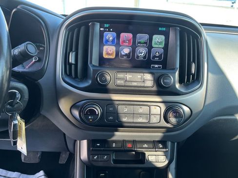 Used 2017 Chevrolet Colorado Z71 image 11