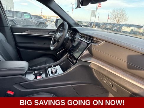 New 2025 Jeep Grand Cherokee L Limited image 52