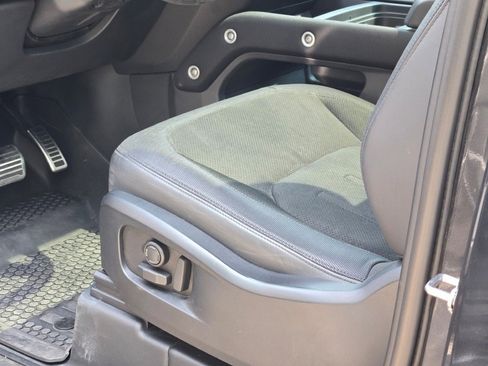 Used 2022 Land Rover Defender 90 Carpathian Edition image 20