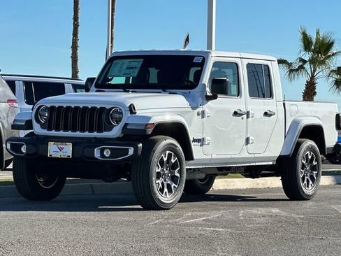 New 2026 Jeep Gladiator Sport image 11