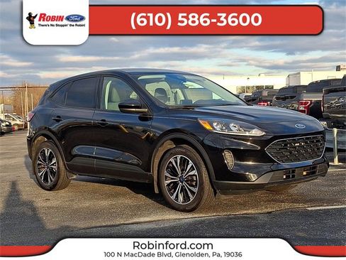 Used 2022 Ford Escape SE w/ SE Sport Appearance Package image 1