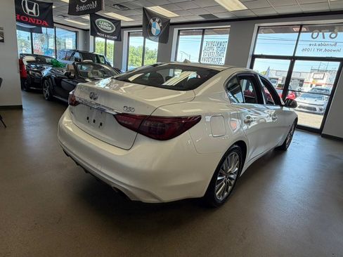 Used 2018 INFINITI Q50 Luxe AWD/4WD image 15