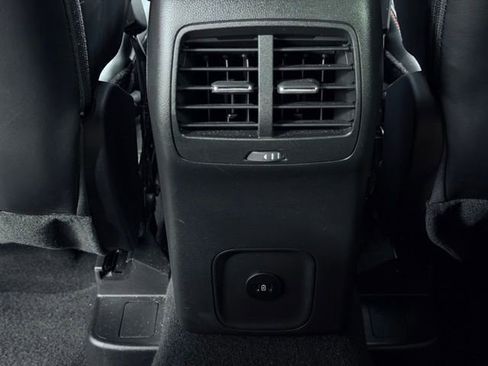 Used 2025 Ford Escape ST-Line AWD/4WD image 18