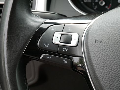 Used 2018 Volkswagen Atlas SE FWD image 26