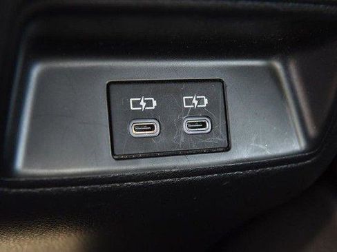 Used 2024 Toyota Corolla LE image 19