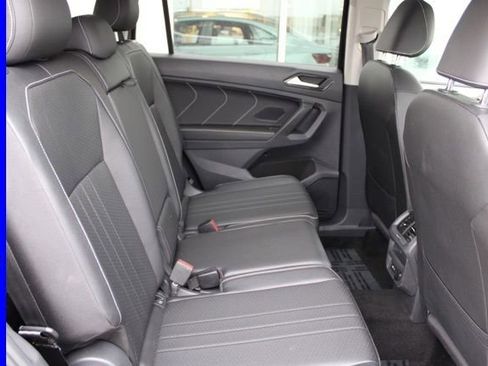 Certified 2023 Volkswagen Tiguan SE image 20