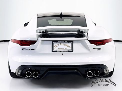 Used 2022 Jaguar F-TYPE R-Dynamic image 6