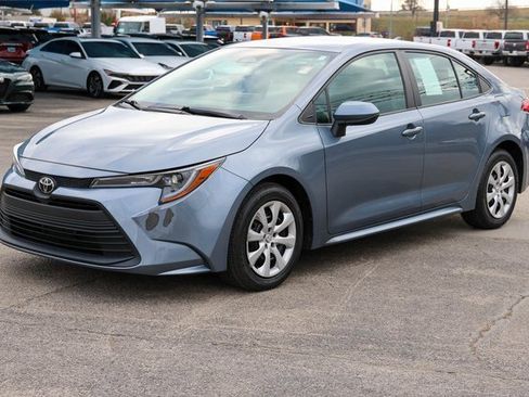 Used 2024 Toyota Corolla LE image 6