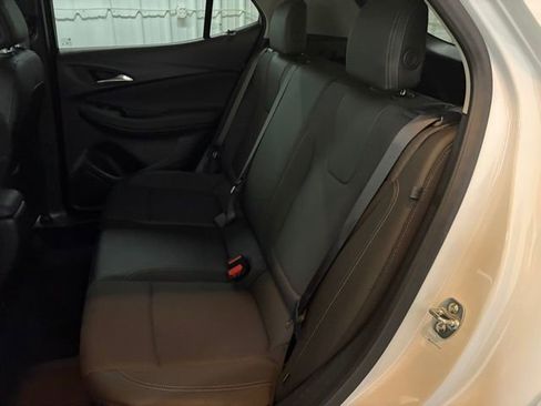 Used 2025 Buick Encore GX Preferred FWD image 25