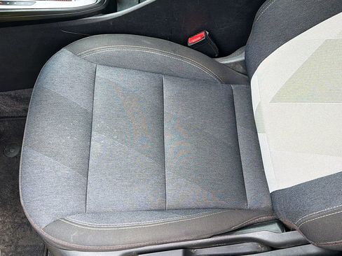 Used 2024 Chevrolet Trax RS w/ Driver Confidence Package FWD image 17