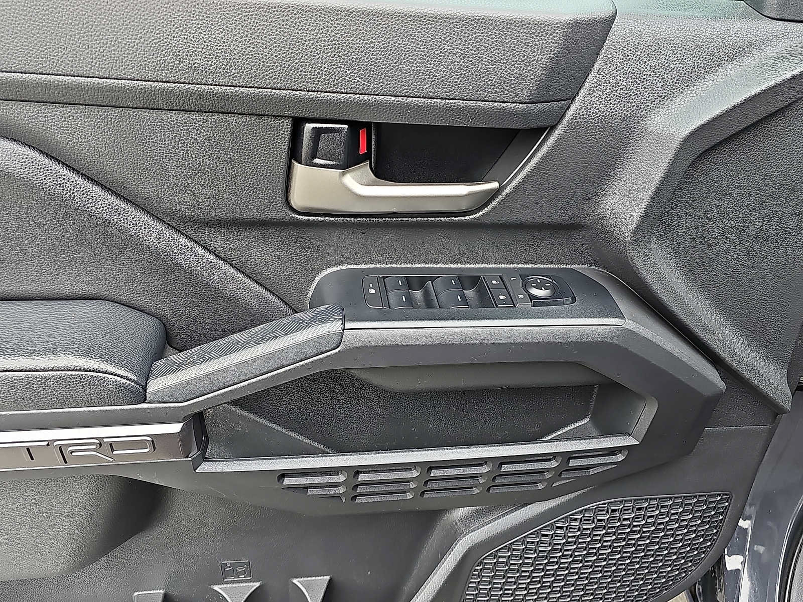 Used 2024 Toyota Tacoma TRD Off-Road AWD/4WD image 12