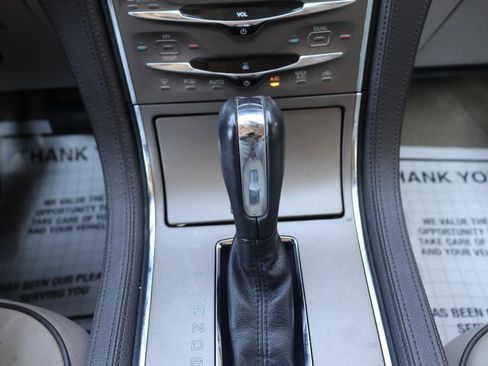 Used 2015 Lincoln MKX FWD w/ Equipment Group 102A image 35