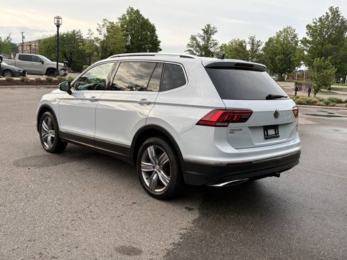 Used 2018 Volkswagen Tiguan SEL Premium AWD/4WD image 16