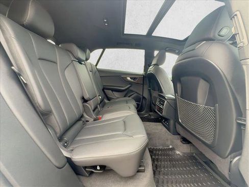 Used 2020 Audi Q8 Premium Plus image 21