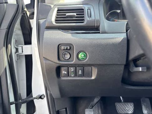 Used 2021 Honda Pilot Touring image 10